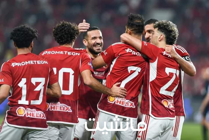 3 نجوم بالأهلي لحل العقم التهديفي.. ومهاجم من العيار الثقيل في الطريق