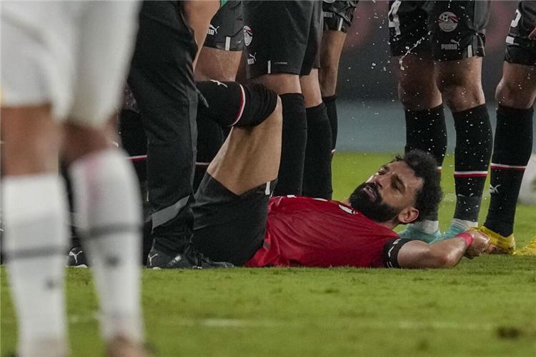 رد ناري من محمد صلاح على سقوط المنتخب وهجوم الجماهير.. « دا مش منتخب صلاح»