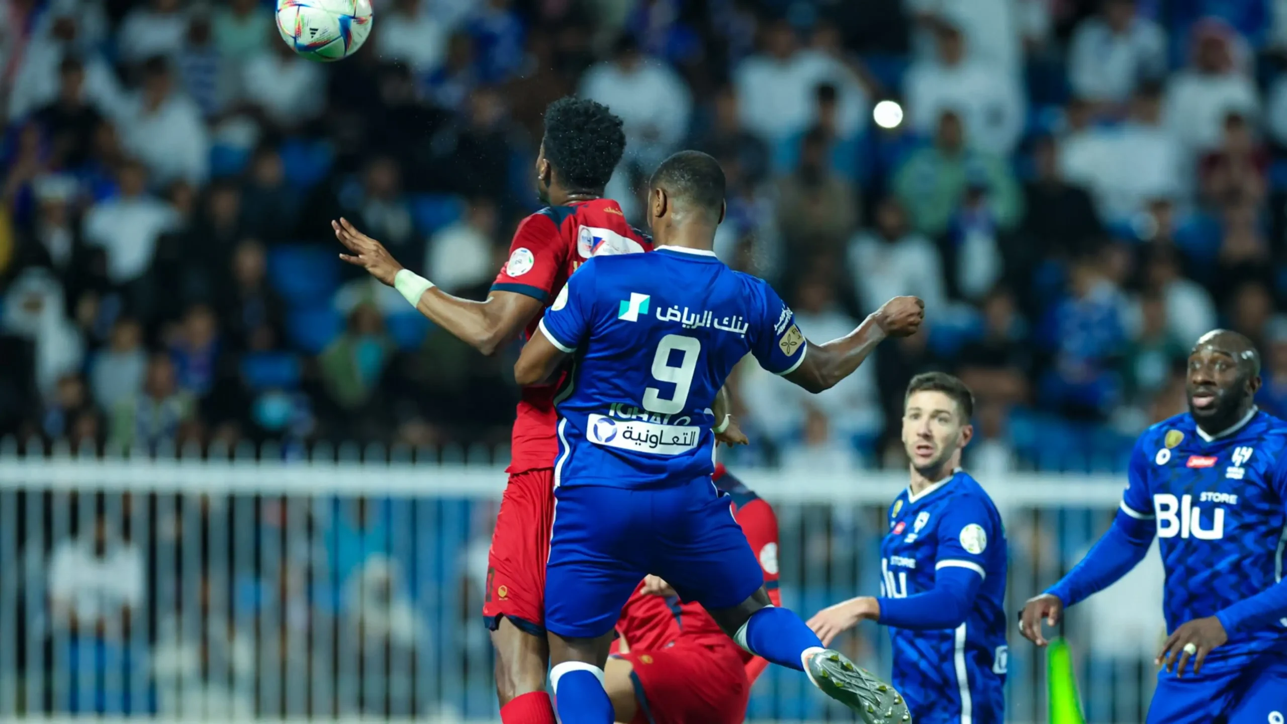 القنوات الناقلة لمباراة الهلال والرائد في دوري روشن السعودي والتشكيل المتوقع للفريقين