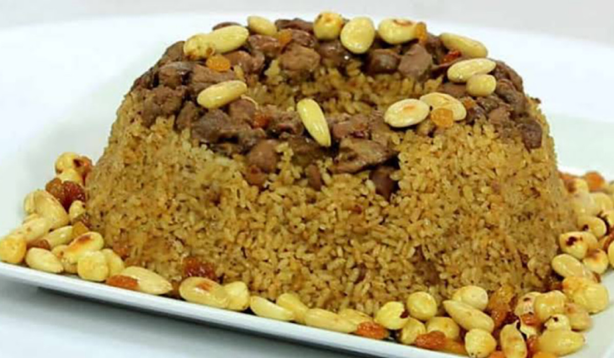 طعم خطير لا يُقاوم.. طريقة عمل أرز بالكبدة والمكسرات بخطوات سهلة وبسيطة