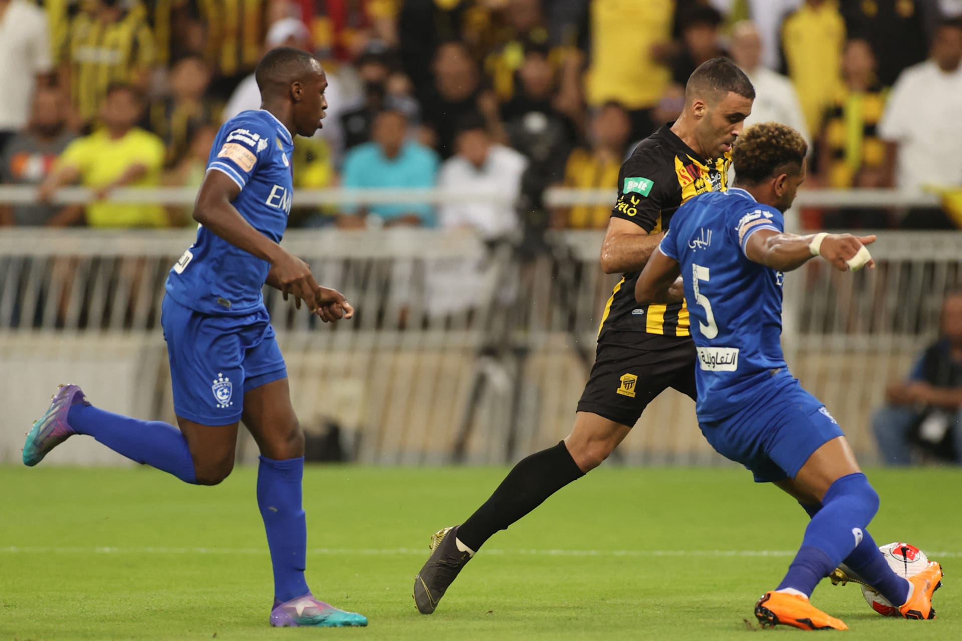 الكلاسيكو يرفع شعار أكون أو لا أكون.. تاريخ مواجهات الاتحاد والهلال في كأس الملك “بينهما 4 نهائيات”