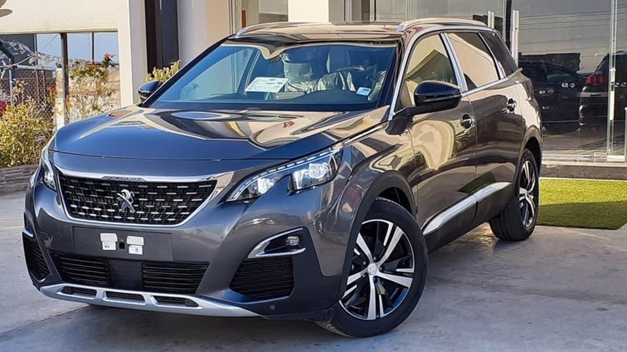 “سيارة عصرية وفخمة” مواصفات سيارة بيجو 5008 peugeot العائلية والعديد من الامكانيات المذهلة وسعرها فى الجزائر