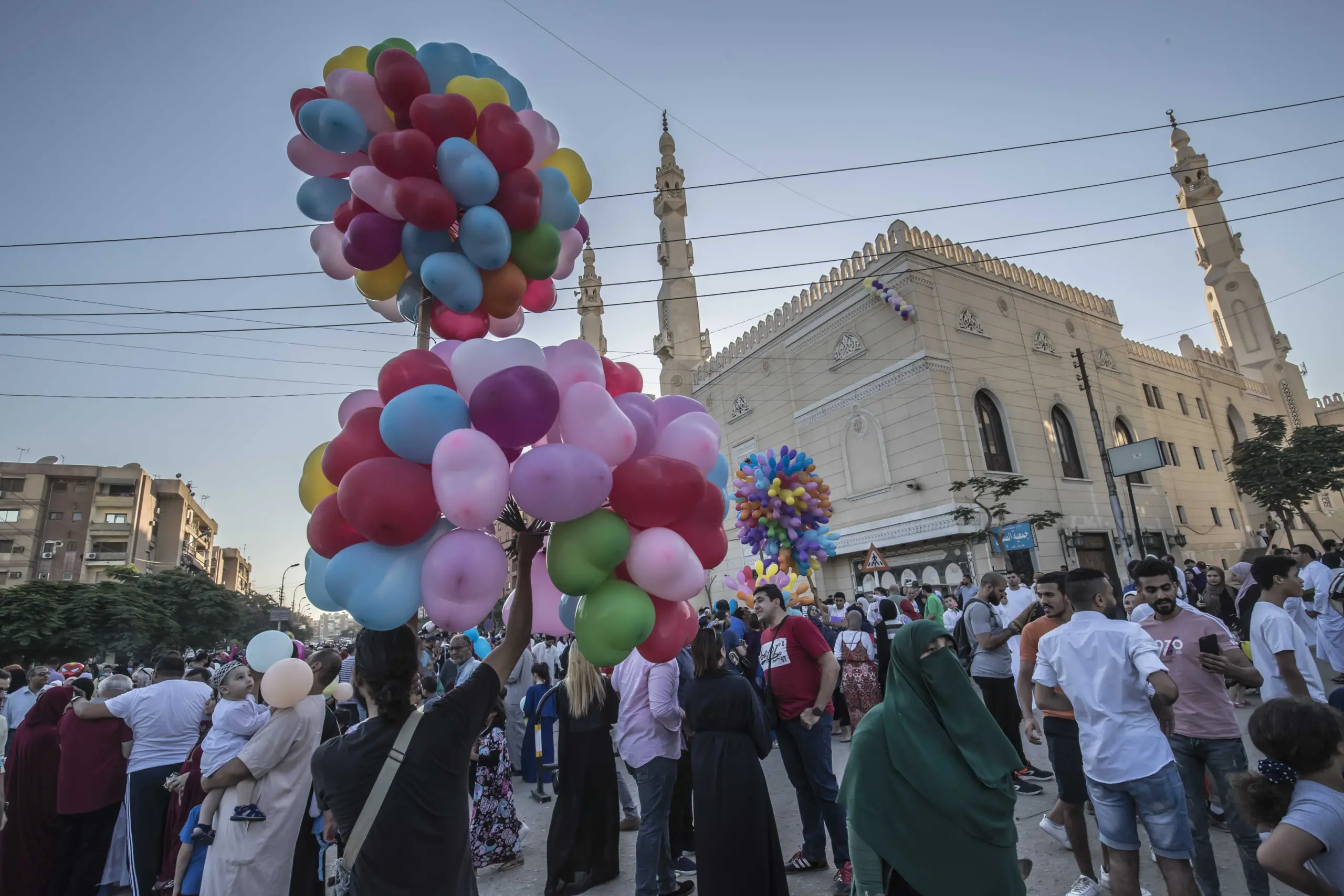 بالدقائق .. تعرف على موعد صلاة عيد الفطر 2024 في كل محافظات مصر