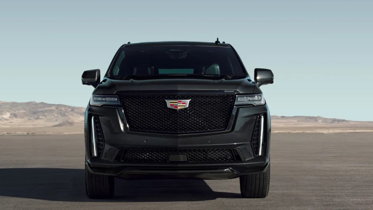 بالصور سيارة كاديلاك اسكاليد 2024 Cadillac Escalade الجديدة كليا أكبر سيارات SUV بمواصفات ومميزات مذهلة وأسعار فئاتها في السوق السعودي