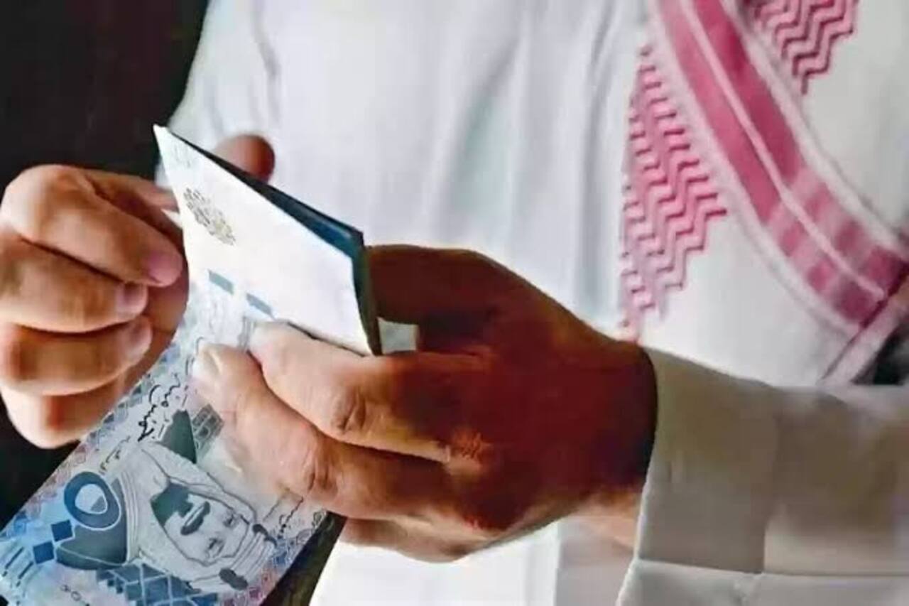 الموارد البشرية توضح السبب الحقيقي وراء إيقاف صرف راتب الضمان الاجتماعي 1446